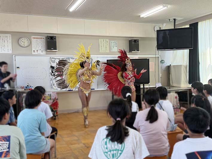 “ブラジルの風”、サンバ出張授業